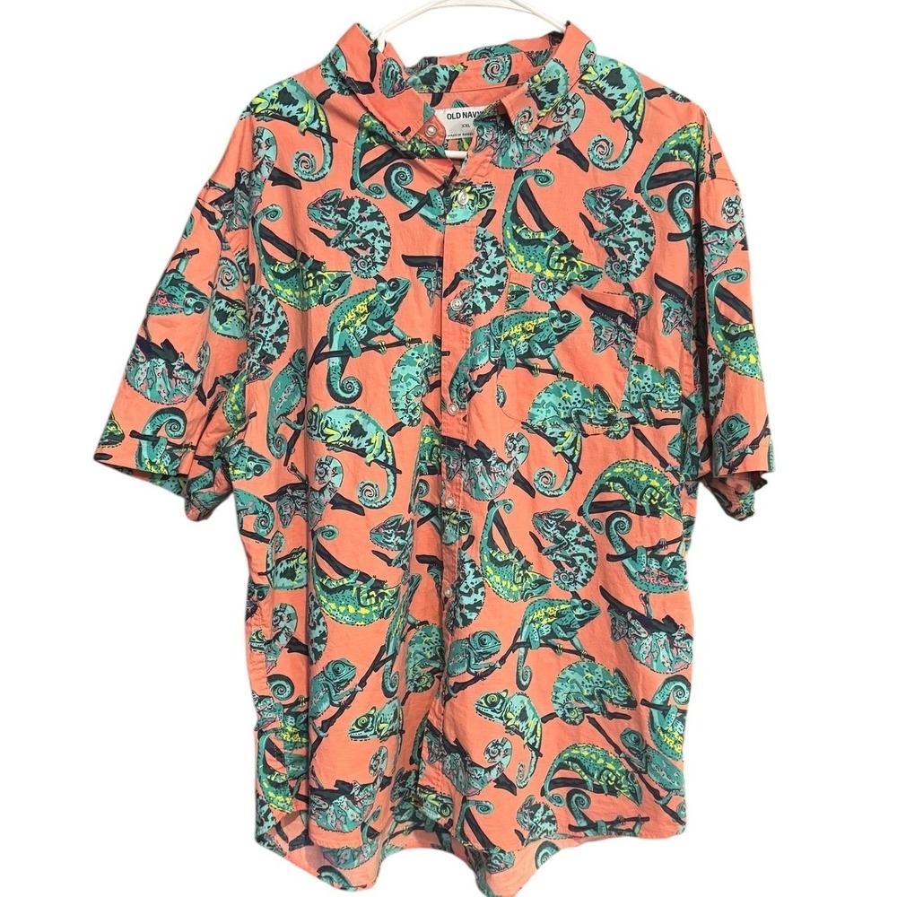 Old‎ Navy Mens XXL Chameleon Lizard Print Button Down Shirt  Pink Short Sleeve